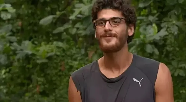 survivor-poyraz-kimdir-survivor-all-star-2024-yigit-poyraz-kac-yasinda-nereli-ne-is-yapiyor-1704132862728.jpeg Survivor Poyraz kimdir? Survivor All Star 2024 Yiğit Poyraz kaç yaşında, nereli, ne iş yapıyor? - 3