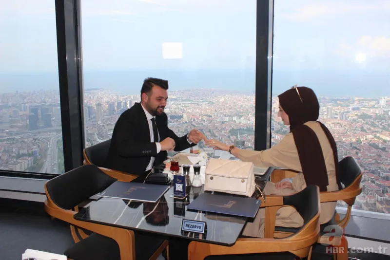 Çamlıca Kulesi'nde bir ilk! Yerden 169 metre yükseklikte evlilik teklifi 3