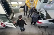 Kocaeli’de organize göçmen kaçakçılığı çetesine operasyon! 23 göçmen yakalandı