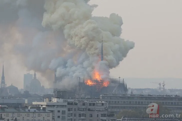 Notre Dame Katedrali’ndeki yangından detaylı kareler...