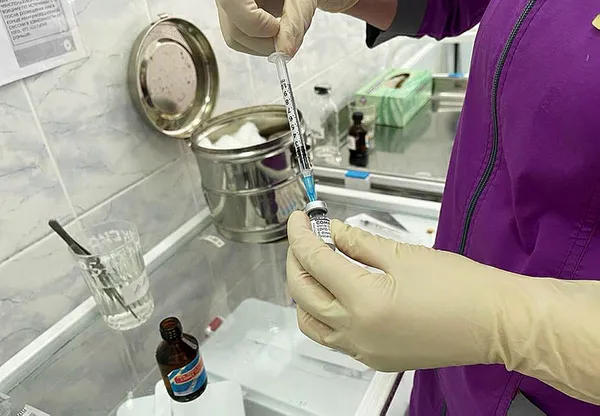 son-dakika-kanada-biontech-asisi-icin-yas-sinirini-5e-indirdi-1637338070311.jpg Son dakika: Kanada, Biontech aşısı için yaş sınırını 5'e indirdi - 1