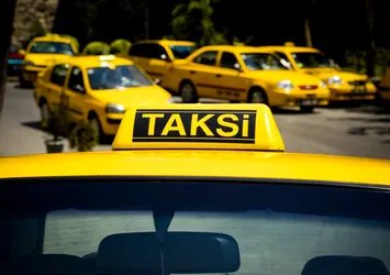 Taksiciler Uber'e tepkili