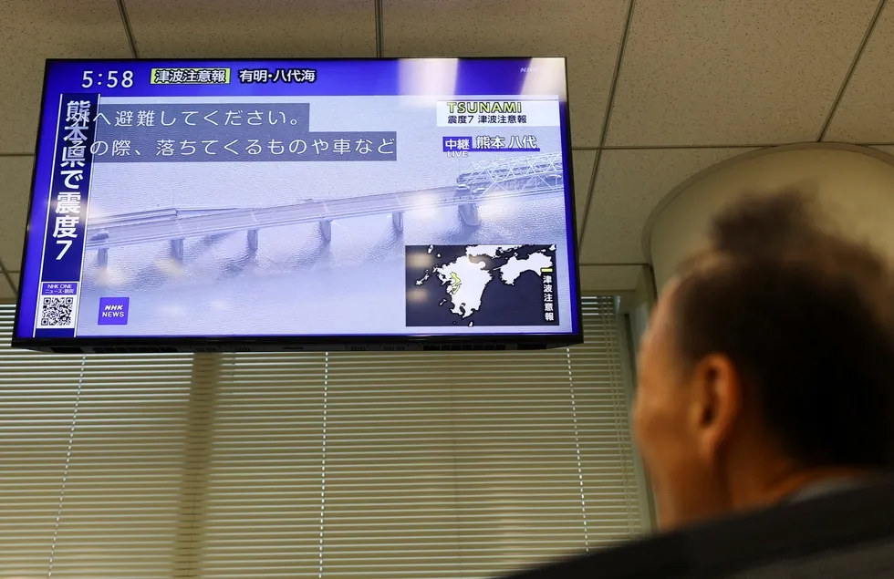 japonya-71-buyuklugundeki-depremle-sarsildi-elektrikler-kesildi-ulasim-durdu-150-binden-fazla-kisiye-tahliye-c-1785232409287.jpg Foto: REUTERS