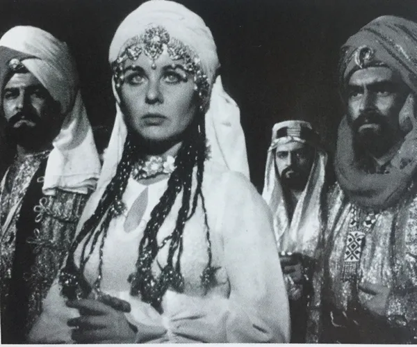 Son dakika: Usta sanatçı Fatma Girik 79 yaşında hayatını kaybetti