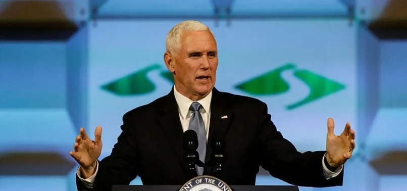 Mike Pence'ten İran'ın 'içişlerine müdahale' niteliğinde açıklama! Savaş gemisi hareket etti...