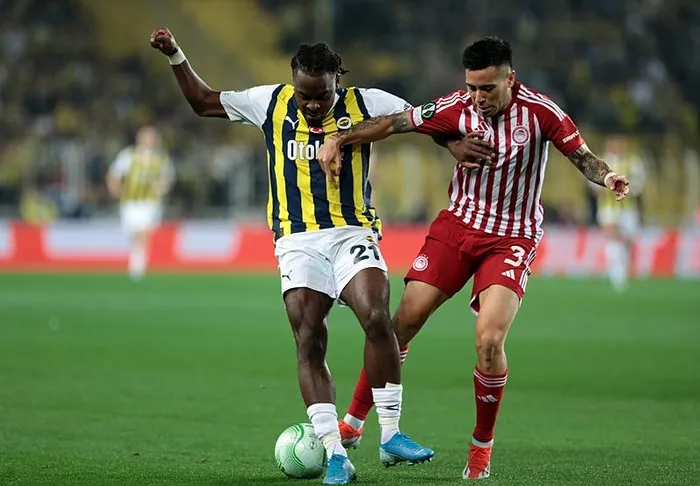 Fenerbahçe Olympiakos’a penaltılarda yenilerek Avrupa’ya veda etti!