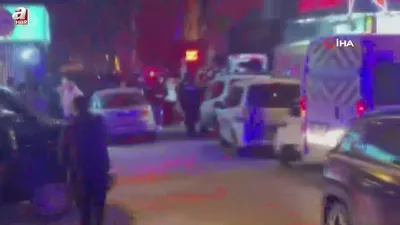 Küçükçekmece’de çay ocağına bomba atıldı