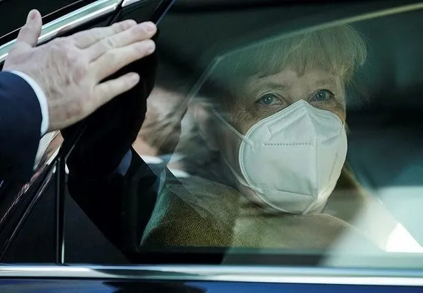 Almanya Başbakanı Angela Merkel'den koronavirüs itirafı: Günlük ölü sayısı şok edici derecede yüksek - 1
