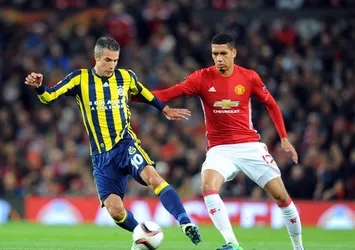 Fenerbahçe’ye Robin Van Persie piyangosu