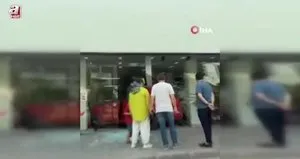 Otomobil mağazaya daldı