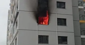 İzmir’de 8 katlı sitede yangın paniği