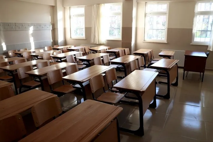 5, 6, 7, 8, 9, 10, 11 ve 12. Sınıflar Dikkat: Ders Yok! Ara Tatil Dönüşü 3 Gün Okullar Kapandı