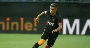 Galatasaray’da iki ayrılık birden