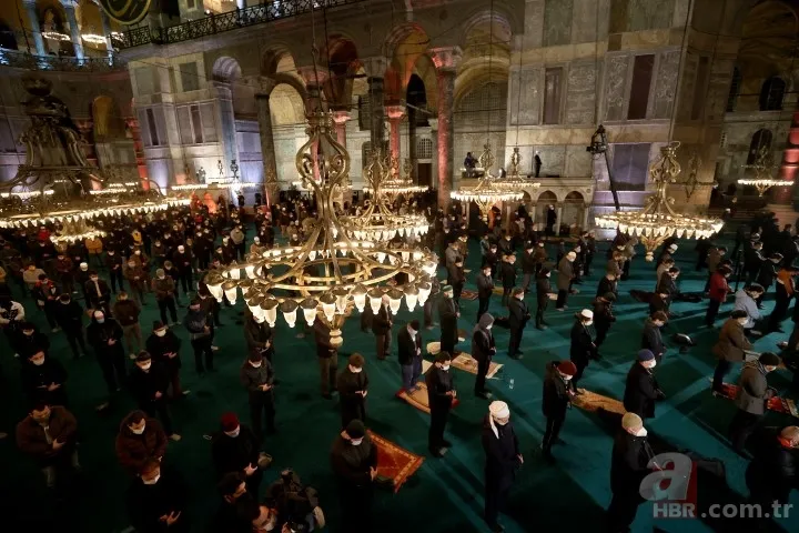 Ayasofya Camii'nde Regaip Kandili coşkuyla idrak edildi 1