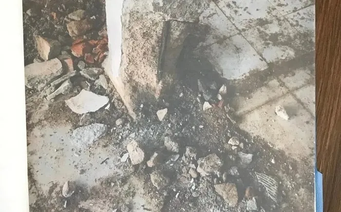 CHP'li Didim Belediyesi daha neyi bekliyor? 53 yıllık site gözleri önünde çökmek üzere! Site sakinleri isyanda: Nerede kentsel dönüşüm - 4