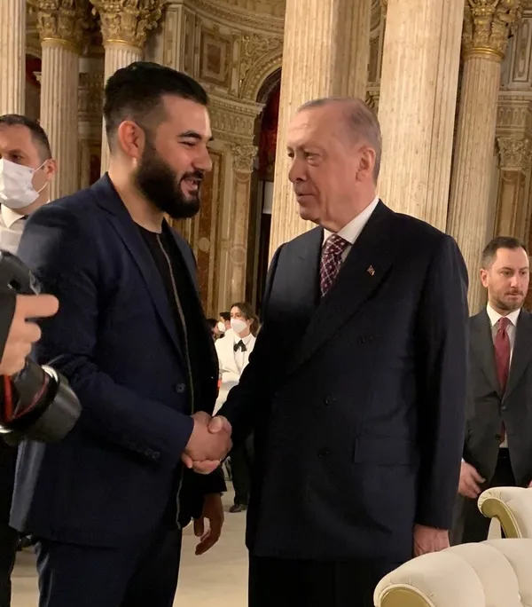 Resul Aydemir Başkan Erdoğan ile aralarında geçen diyaloğu paylaştı: Raptiye rap rap