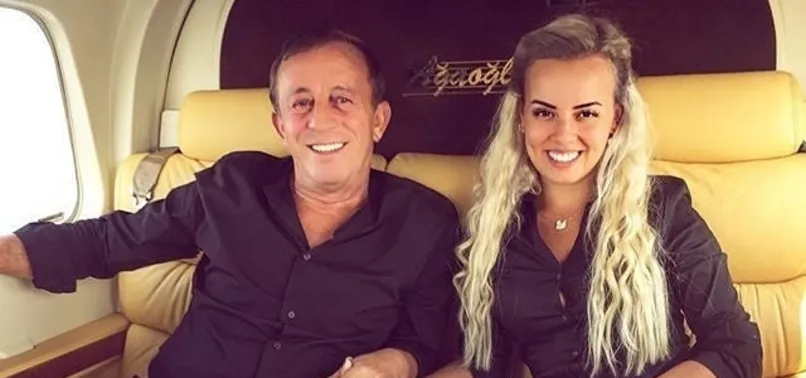 Ali Ağaoğlu genç sevgilisini terk mi etti?