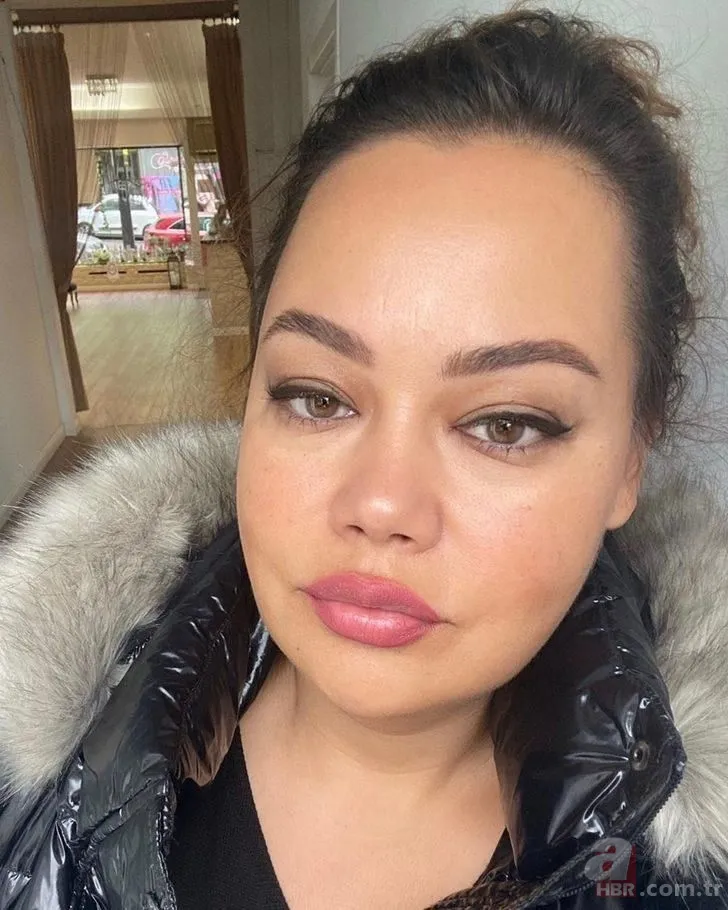 3 kız kardeş birbirinin aynısı! Fahriye Evcen'in kardeşlerini görenler şaşırıyor 9