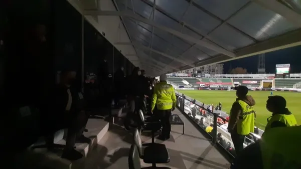 Denizlispor-Fenerbahçe maçında yöneticiler arasında tartışma çıktı