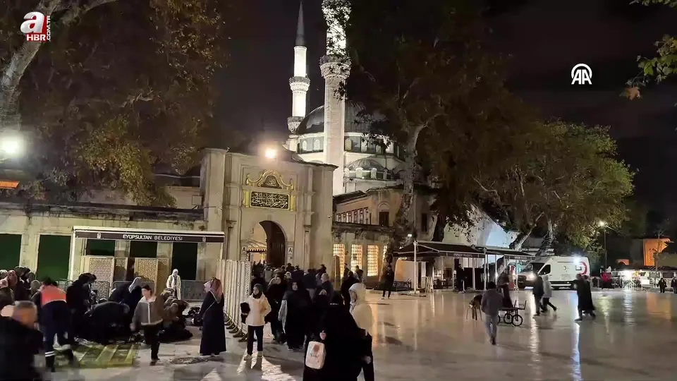 Eyüpsultan Camisi’nde Gazze için dua programı düzenlendi