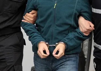 FETÖ'cü hainler sınırda enselendi