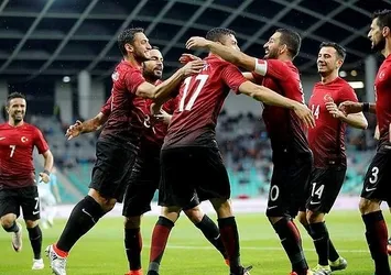 İtalyan basınında Ay-Yıldızlılara övgü
