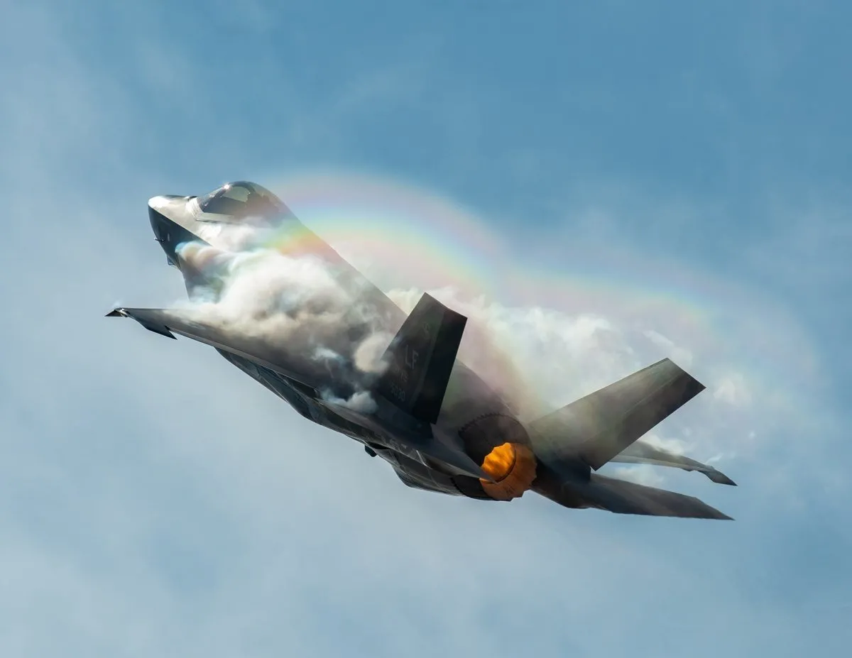 Japonya Nin F 35 Hayalet Ucagi Dustu