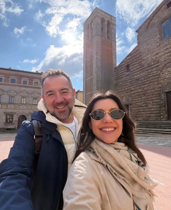 ata-demirerden-annesine-bogazda-dogum-gunu-surprizi-1774526295267.jpg Ata Demirer ve sevgilisi Dilara Alemdar