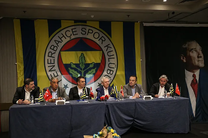 İşte Jose Mourinho’nun Fenerbahçe’deki transfer listesi! Aziz Yıldırım o isimleri tek tek açıkladı...