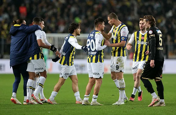 kanarya-kadikoyde-3-puani-almayi-bildi-fenerbahce-2-1-ankaragucu-mac-sonucu-1706464865390.jpg Kanarya Kadıköy'de 3 puanı almayı bildi! Fenerbahçe 2-1 Ankaragücü (MAÇ SONUCU) - 3