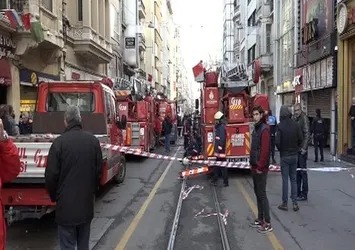 İstiklal Caddesi'nde yangın paniği
