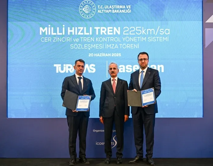 rayli-sistemlere-500-milyon-liralik-destek-1750413692563.jpeg Ulaştırma ve Altyapı Bakanı Abdulkadir Uraloğlu (AHABER)