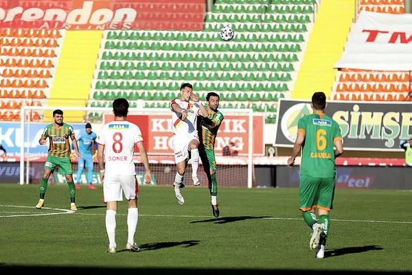 Alanyaspor 1-1 Göztepe (MAÇ SONUCU ÖZET) - 1