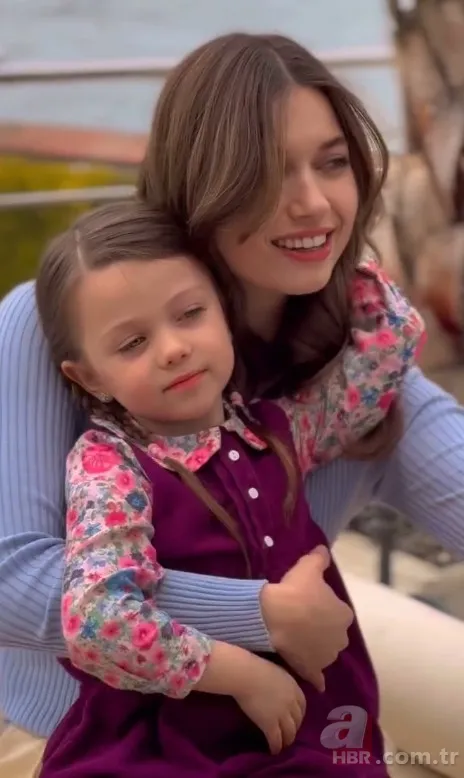 Kardeşi olsa bu kadar benzemez! Aynadaki Yabancı'nın Leyla'sı Afra Saraçoğlu'nun kopyası çıktı 8