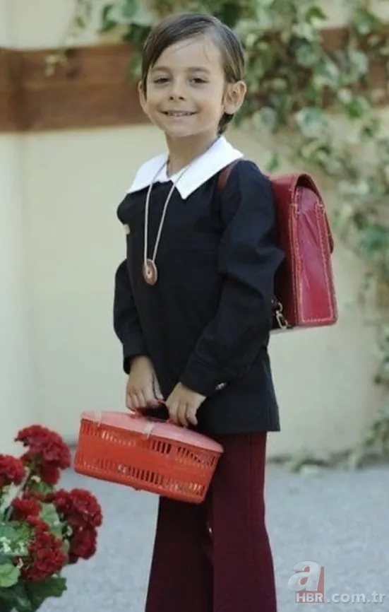 Elif dizisinin minik yıldızı İsabella Damla Güvenilir'in son haline bakın! Tam 10 yıl önce... 23