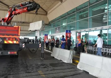 Atatürk Havalimanı’nda beton bariyerli önlem