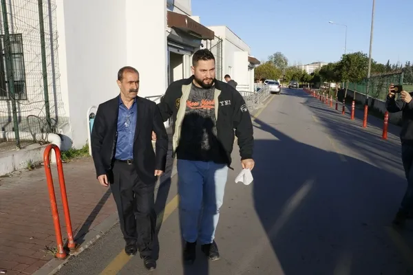 adanada-teror-orgutu-pkkya-safak-operasyonu-5-gozalti-1649742289779.jpg Adana’da terör örgütü PKK’ya şafak operasyonu: 5 gözaltı - 1