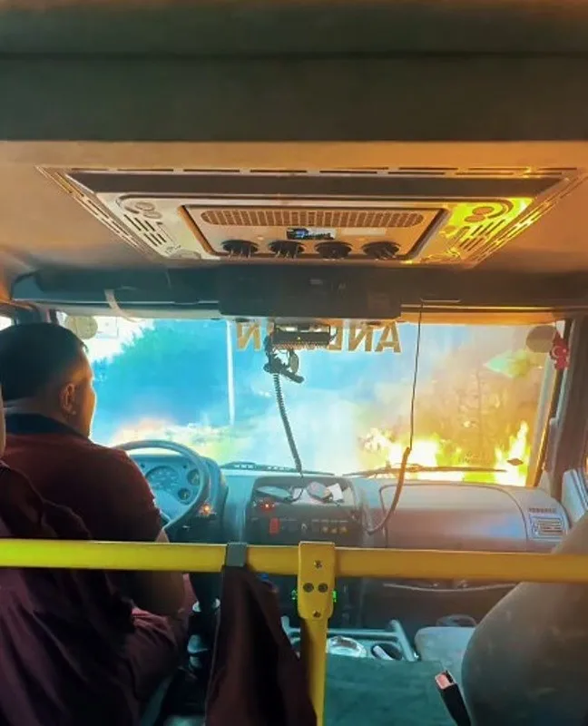 kahramanmaras-yangininda-alevlere-dalan-ekiplerden-duygulandiran-sozler-allah-bizimle-beraber-korkmayin-1753707669591.jpeg (FOTO: DHA )