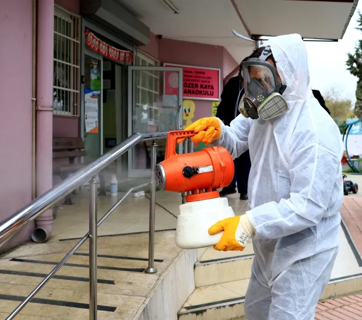 Fırsatçılar ilaçlama fiyatlarını yüzde bin artırdı! İlaçlama ücreti 1500 liraya çıktı