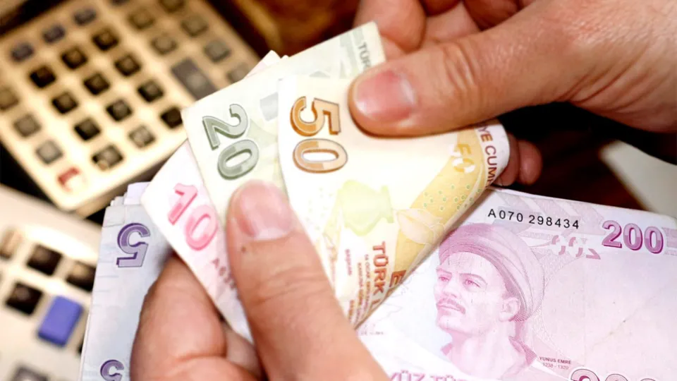 Emekliye ek zam! 2020 Ocak zammı ile Bağ-Kur, SSK ve memur emeklilerinin maaşı ne kadar olacak?