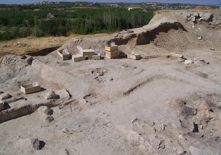 Arslantepe’de 5 bin 700 yıllık çocuk iskeleti bulundu