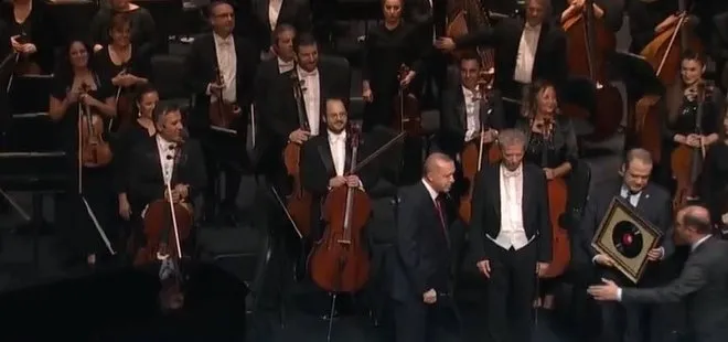 Başkan Erdoğan Cumhurbaşkanlığı Senfoni Orkestrası’nın açılış konserine katıldı