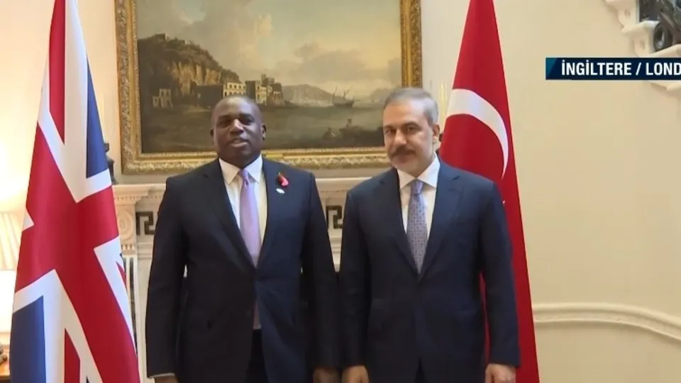 Bakan Fidan İngiliz mevkidaşı Lammy ile bir araya geldi