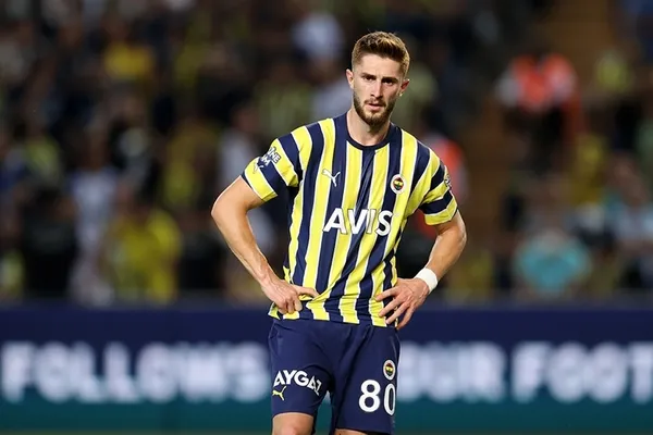 1705524015231.jpg Fenerbahçe'nin yıldızına dev talip! İngilizler yeni adresini duyurdular - 3