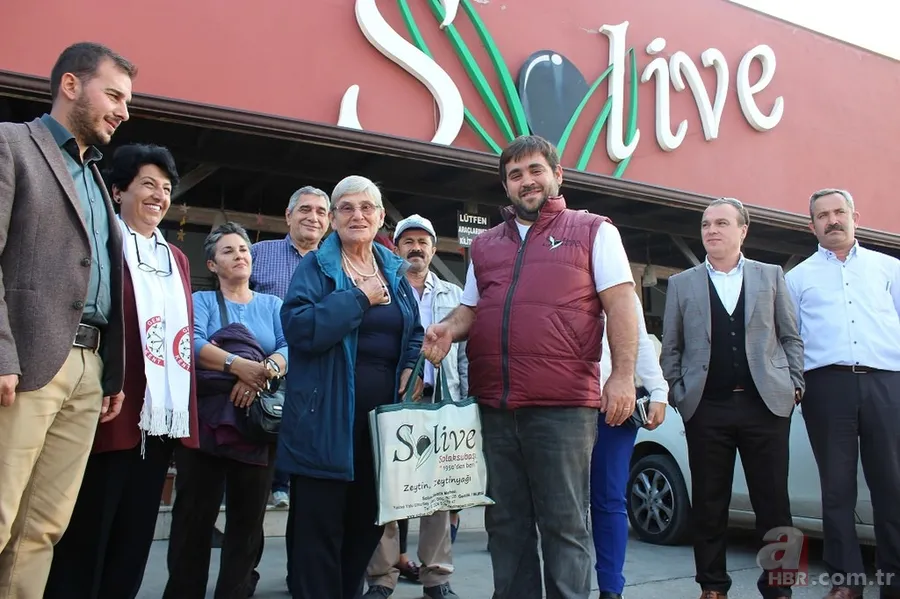 Canan Karatay, yeni sıkılan zeytinyağını bardakla içti 4