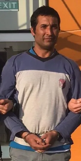 bursada-kan-donduran-olay-yegenlerinin-gozu-onunde-enistesini-oldurdu-amacim-korumakti-dedi-1663228780672.jpg Bursa’da kan donduran olay! Yeğenlerinin gözü önünde eniştesini öldürdü | Savunması pes dedirtti - 1