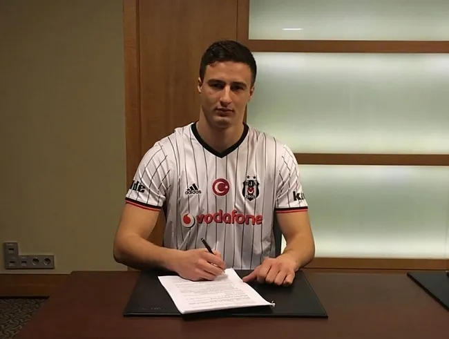 Beşiktaş'ın yeni transferi Mitrovic rekor kırdı - 1