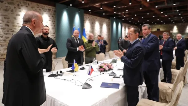 Ukrayna’dan Rusya ile müzakere açıklaması! Süreç askıya alındı