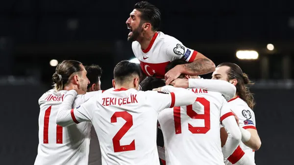 a-milli-takim-teknik-direktoru-senol-gunes-duyurdu-8-futbolcu-kamptan-ayrildi-ve-3-yeni-isim-kadroya-katildi-1617031484949.jpg A Milli Takım Teknik Direktörü Şenol Güneş duyurdu! "8 futbolcu kamptan ayrıldı ve 3 yeni isim kadroya katıldı" - 5