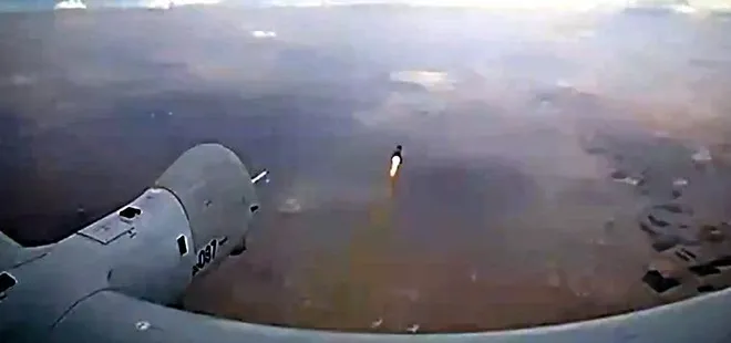 ANKA Roketsan füzesiyle vurdu! 15 bin feetten tam isabet